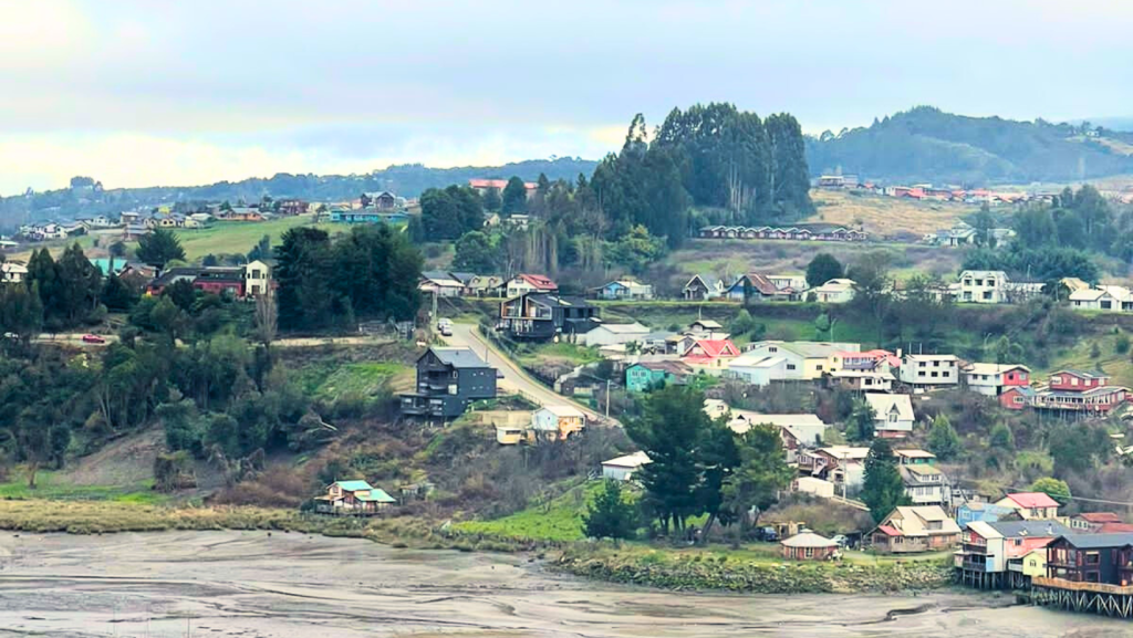 Venta de terreno con vista al mar en Chiloé: Conecta con la naturaleza